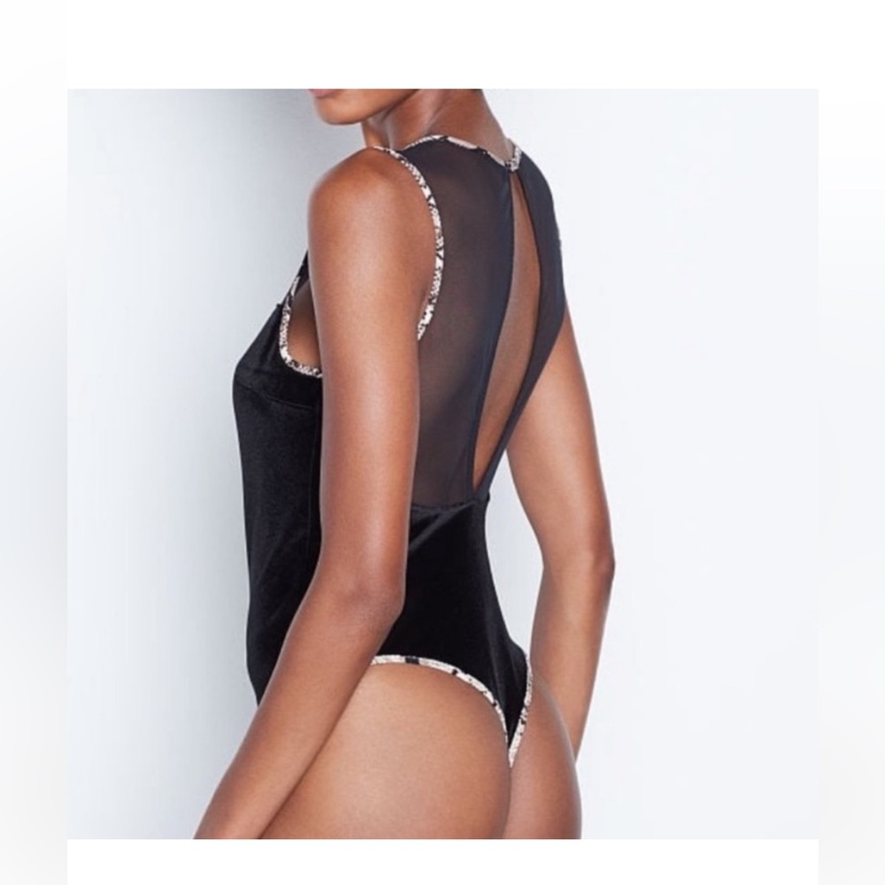 VICTORIA’S SECRET Velvet Sheer Mesh Sweetheart Teddy Bodysuit Snake Trim M - Picture 2 of 10